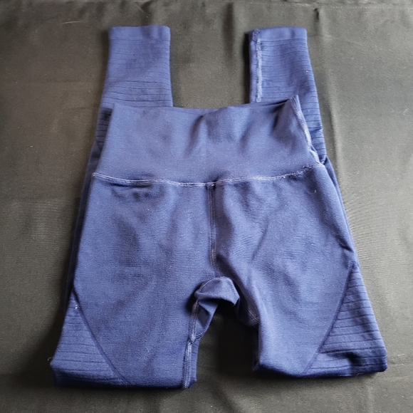 Alphalete Workout Leggings Navy Blue Small - Picture 1 of 6